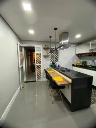 Imagem Sobrado com 2 dormitórios à venda, 117 m² por R$ 690.000,00 - Jardim Santa Mena - Guarulhos/SP