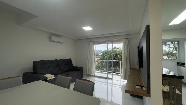 Imagem Apartamento 3 dormitórios locação anual em Canasveiras