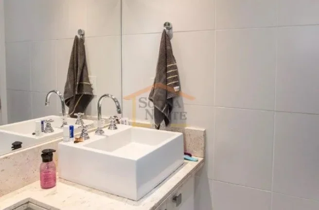 Imagem Apartamento 77m², 3 dormitórios, sendo 1 suíte, sala 2 ambientes, varanda com fechamento em vidro...