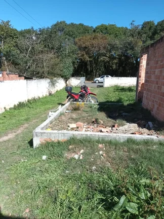 Imagem Casa com terreno à venda no bairro São Cristovão em Piraquara!!!