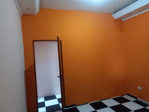 Imagem Casa sobreposta alta com 1 dormitório à venda, 90 m² por R$ 150.000 - Vila Costa Muniz - Cubatão/SP
