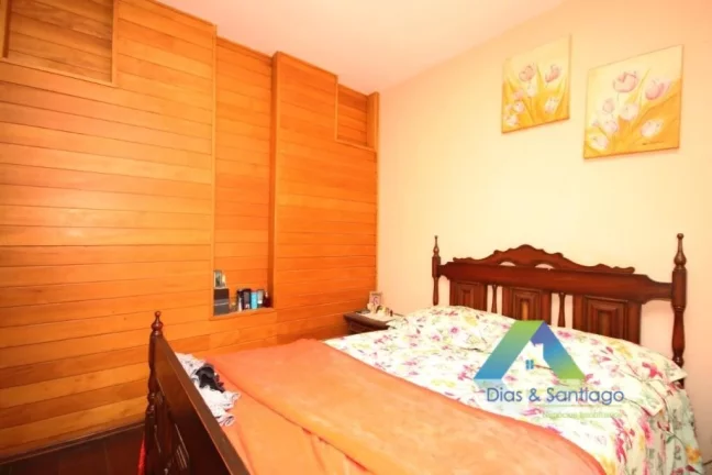 Imagem VILA GUMERCINDO Casa 4 dormitórios, 2 vagas com excelente localização e valor !!!
