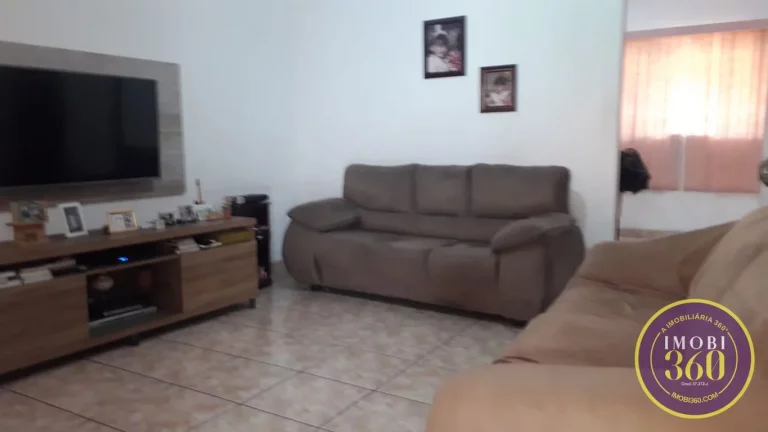 Imagem Casa com 3 Quartos e 2 banheiros à Venda, 80 m² por R$ 470.000,00.
