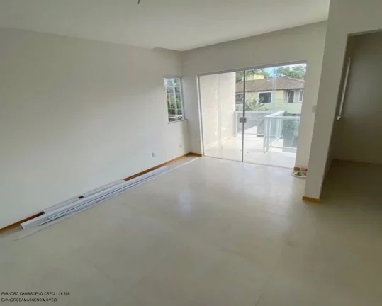Imagem Casa de Luxo em Condomínio: 4 Quartos, 3 Suítes em Catu de Abrantes, Camaçari-BA - Venda ou Locação!