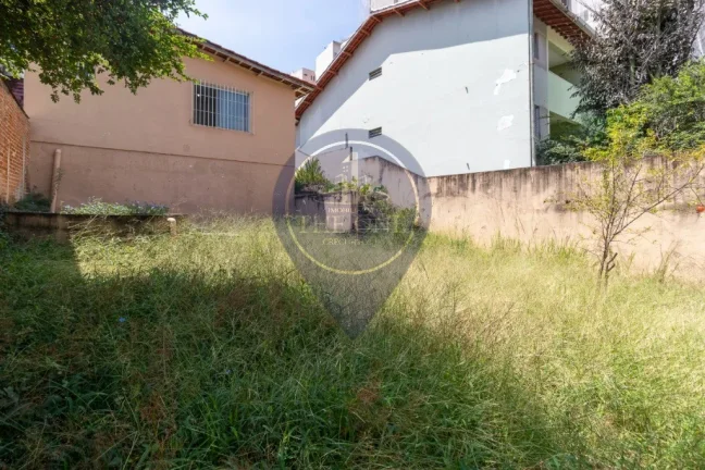 Imagem Imperdível! Casa à venda em São Paulo-SP, Bosque da Saúde: 3 quartos, 2 salas, 2 banheiros, 3 vagas de garagem, 240m².