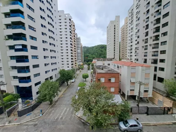 Imagem PITANGUEIRAS - APARTAMENTO AMPLO COM 2 DORMITÓRIOS NA PRAIA DE PITANGUEIRAS COM PISCINA E 2 VAGAS PARA AUTO