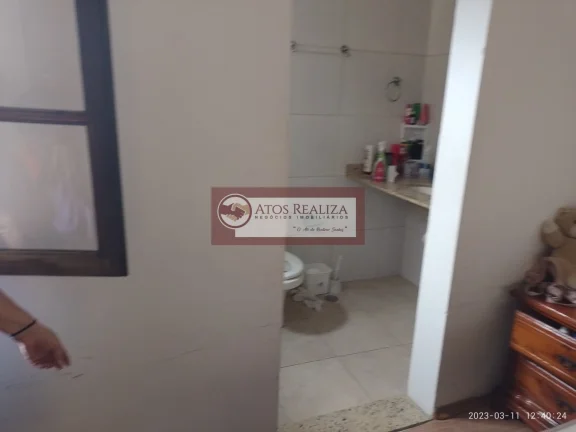 Imagem Vendo Sobrado em Pq das Arvores Com 4 Dormitórios -São Paulo