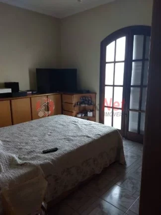 Imagem Sobrado com Salão Comercial no bairro Mauá em São Caetano