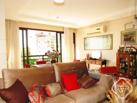 Imagem Acordar com o Guaíba na sua janela é mais do que morar, é viver melhor.

Apartamento de alto padr...