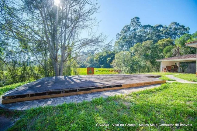 Imagem Casa de Condomínio com 4 Quartos e 3 banheiros à Venda, 329 m²