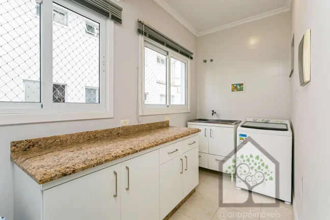 Imagem Casa à venda em Jurerê – Conforto, sofisticação e localização privilegiada!