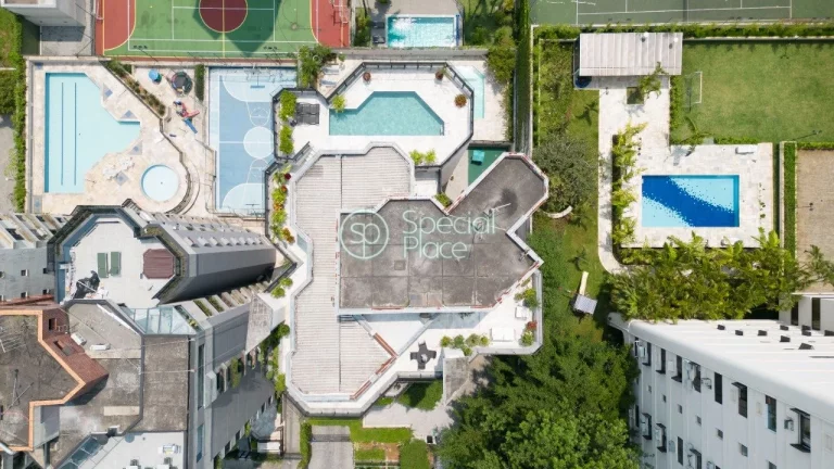 Imagem Incrível cobertura em uma das melhores ruas do Real Parque! Recém reformada, com sala e escadaria ...