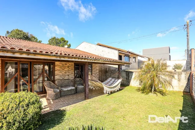 RESIDÊNCIA TÉRREA EM AMPLO TERRENO 460,00m2 - 180,00m2 (aproximado) de CONSTRUÇÃO - R$ 350.000,00 - Próximo ao Kartódromo