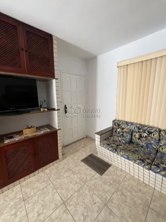 Imagem Casa em condomínio de 3 qtos, 1 suíte, varanda e churrasqueira, em condomínio fechado com piscina a venda ou aluguel em Rio das Ostras