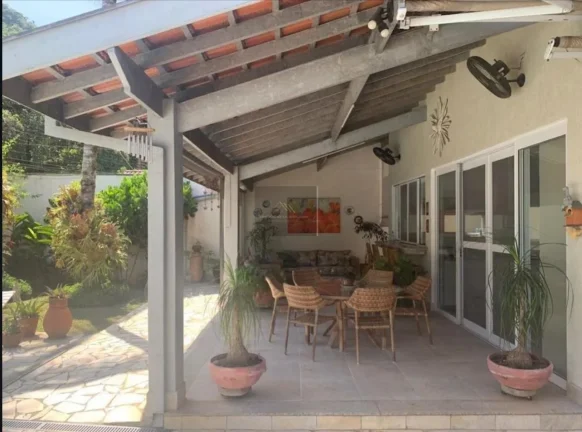 Imagem Casa para Venda em Ubatuba / SP no bairro Enseada