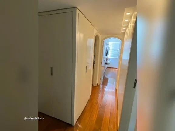 Imagem Excelente apartamento 4 quartos, finamente decorado, com 160mts, em ótima localização!
Ao Lado de...