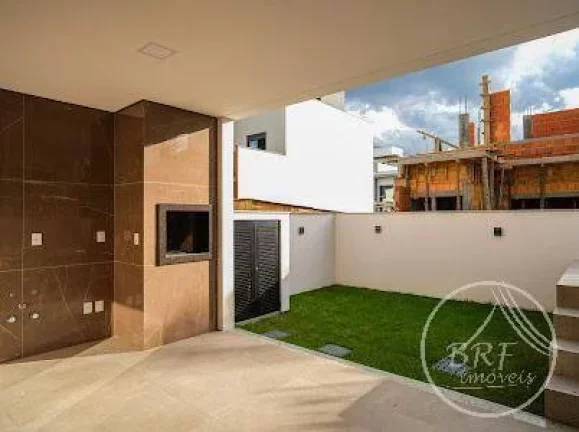 Imagem Vendo casa de alto padrão em condomínio fechado em Biguaçu (SC)