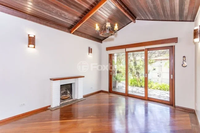Imagem Casa Brooklin - 402M², 4 Dorms, 2 Suítes, 4 Vagas, Piscina Aquecida, Churrasqueira, Chuveiro a Gás, Lareira, Pomar, Jardim.