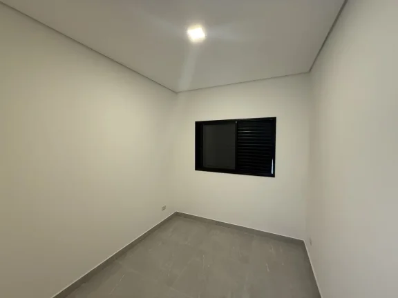 Imagem Casa Semi Mobiliada à Venda com Piscina e Suíte Nova Jaguarí