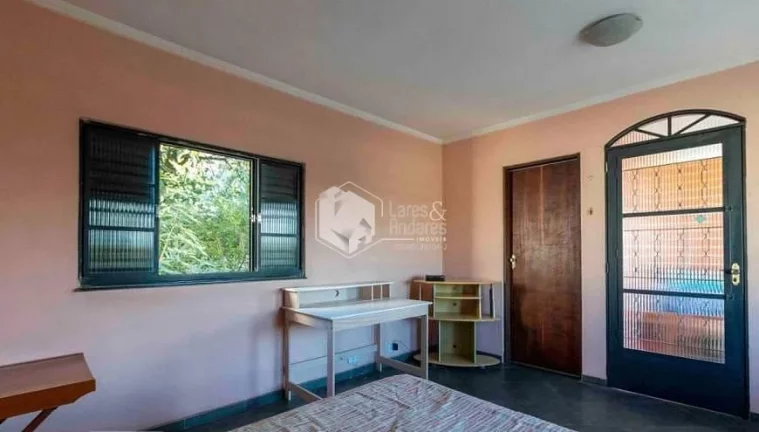 Imagem Sobrado à venda com 3 quartos , 5 banheiros e 3 vagas de garagem , bom para morar e excelente para investidor Vila Carmosina, São Paulo, SP