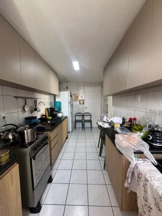 Imagem Apartamento com 3 dormitórios à venda, 100 m² por R$ 670.000,00 - Fátima - Fortaleza/CE