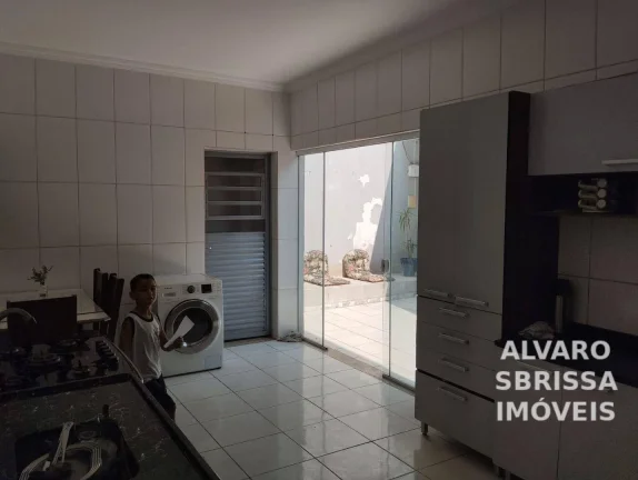 Imagem Linda Casa com 3 dormitórios à venda, 155 m² por R$ 636.000,00