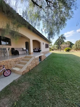 Imagem Chácara Exclusiva com 366m², 04 dormitórios - Bairro Flamboyant, Boituva/SP