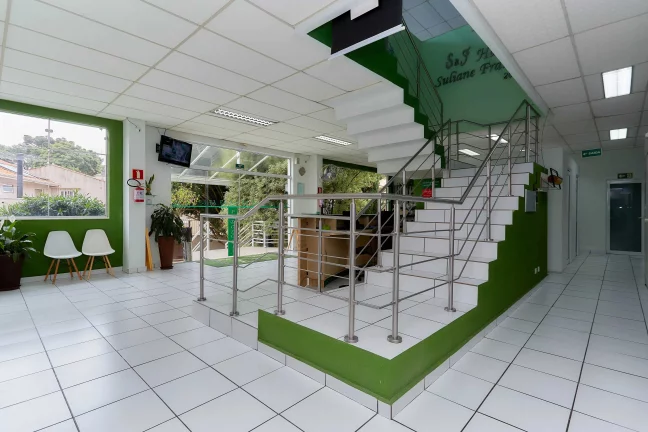 Imagem Prédio comercial mobiliado para investidor com 394,96m2 em Santa Felicidade em Curitiba