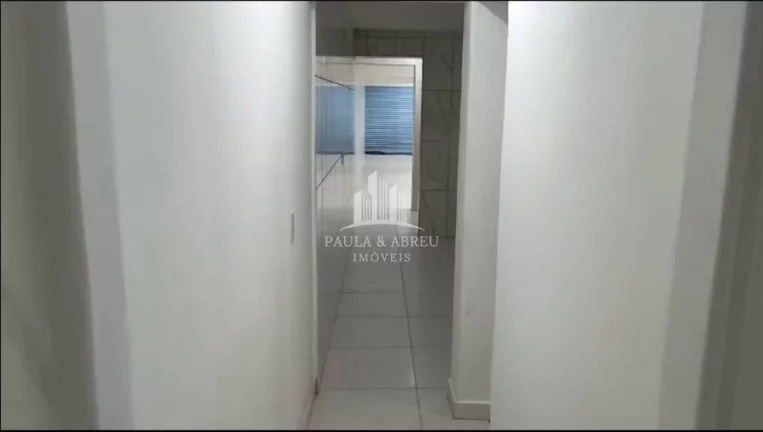 Imagem Aluga Salão Comercial em Avenida, 80m², Quarto, Lavanderia, Cozinha, 1 Banheiro, Porta Automática, no Jardim Zaíra, Mauá-SP