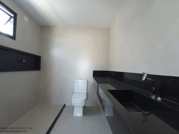 Imagem Imperdível: Casa de luxo em condomínio Alphaville, 4 quartos, 4 suítes, 2 salas, 4 vagas em Camaçari-BA