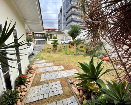 Imagem SOBRADO NO BAIRRO SAGUAÇÚ AVERBADO COM 255 M2 ÁREA CONSTRUIDA Excelente sobrado no bairro Saguaç...