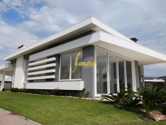 Imagem Excelente casa 4 suítes, piscina.