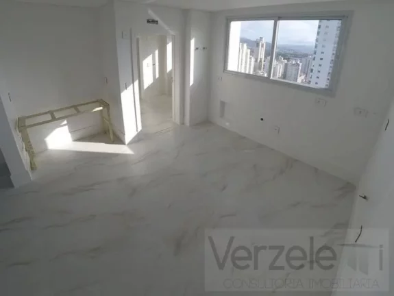 Imagem Apartamento Quadra Mar para Venda em Balneário Camboriú / SC no bairro Centro