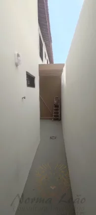 Imagem Casa duplex à venda na Coroa do Meio, Aracaju/SE. Próximo à Orla da Coroa do Meio.