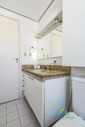 Imagem Lindo apartamento de alto padrão com 66m² em localização privilegiada na área nobre de Moema com 2 vagas de garagem.