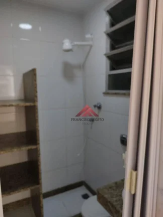 Imagem Apartamento com sala e quarto na primeira quadra da praia,proximo a todo comércio de icarai,como bancos,farmacias,super mercados,a quarenta metros da