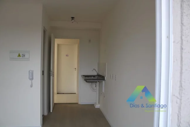 Imagem Lindo apartamento studio novo em localização privilegiada na área nobre e plana da Vila das Mercês próximo de todos os comercios!