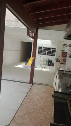Imagem Sobrado à Venda com 359m², 4 dormitórios, 4 suítes, 1 sala e 5 vagas!!!