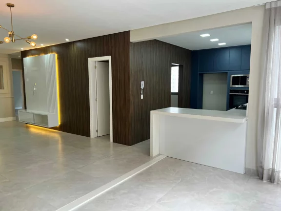 Imagem Apartamento quadra mar com 3 suítes e 2 vagas de garagem em Itapema/SC