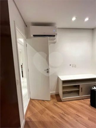 Imagem Apartamento à venda com 2 quartos, sendo 1 suíte, no condomínio London Park, São Paulo - SP