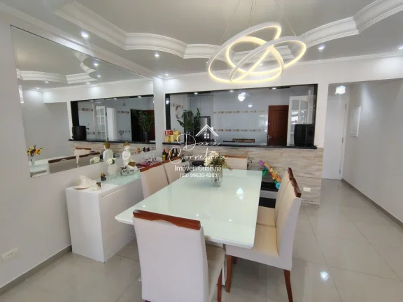 Imagem Apartamento reformado com vista, 50 metros da praia nas Pitangueiras: 3 quartos, 1 suíte, 2 salas, 3 banheiros, 1 vaga, 134m²!