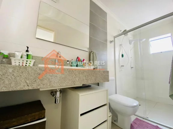 Imagem Sobrado Com 3 Quartos à venda, 161m² - Campo Grande