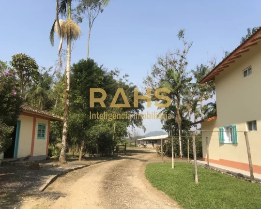 Imagem Fazenda mais linda de Garuva, é 100% plana, pode-se ver o gado de ponta a ponta da fazenda, tendo u...