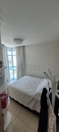 Imagem Imperdível apartamento à venda em Macaé-RJ, Riviera Fluminense! 2 quartos, 1 suíte, 2 salas, 3 banheiros, 2 vagas de garagem. Confira!