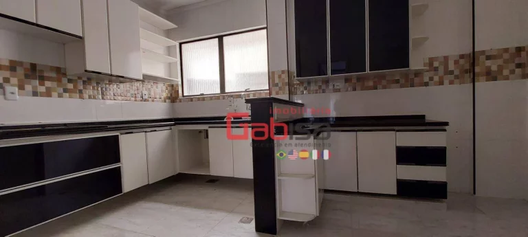 Imagem Cobertura com 4 dormitórios à venda, 220 m² por R$ 1.100.000,00 - Algodoal - Cabo Frio/RJ