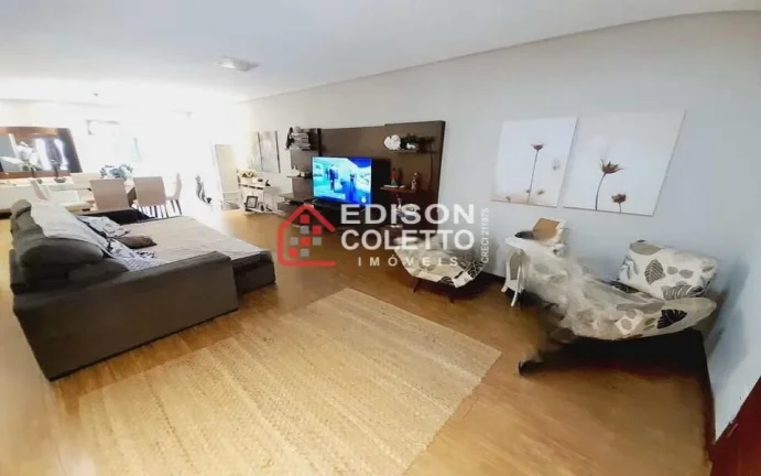 Imagem Linda casa a venda em Jaú, no Jardim Campos Prado II com 4 dormitórios