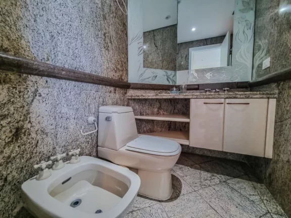 Imagem Cobertura de luxo à venda na Riviera de São Lourenço Módulo 06: 4 quartos, 4 suítes, 3 salas, 4 vagas de garagem, 677,00 m² de área.
