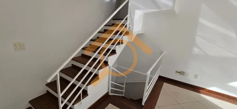 Imagem Casa de luxo no Condomínio Flora Park: 2 quartos, 2 suítes, 2 salas, 2 vagas na cidade de São Paulo, Jardim Marajoara - 160m².