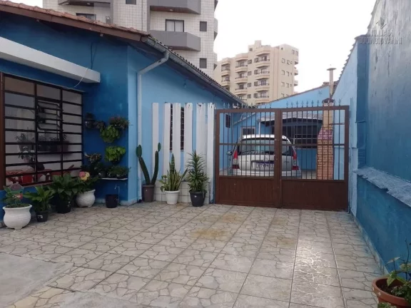 Imagem Casa térrea com edícula 50 metros da praia em Mongaguá!