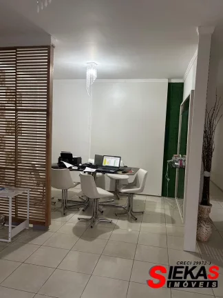 Imagem Casa Comercial para Locação na Penha de França - São Paulo-SP: 5 Quartos, 5 Suítes, 4 Vagas, 500m² de Área